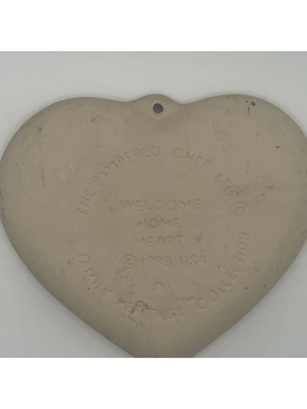 Pampered Chef WELCOME HOME HEART CLAY COOKIE MOLD 1998 PRESS Pie Heart Design